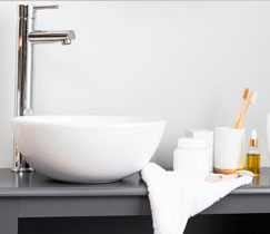 Как организовать порядок в ванной, где нет места для шкафа