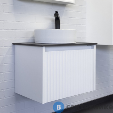 картинка Тумба Comforty Марсель-60 белый матовый со столешницей под мрамор Калакатта Блэк с отверстием под смеситель №28 c раковиной COMFORTY 9111