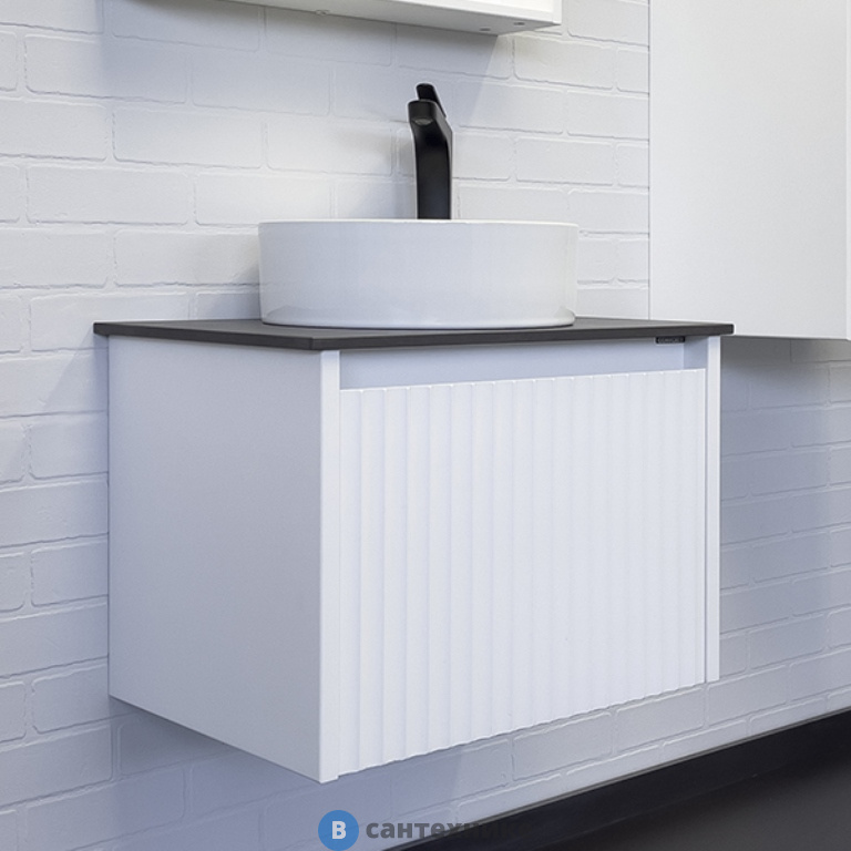 Тумба Comforty Марсель-60 белый матовый со столешницей под мрамор Калакатта Блэк с отверстием под смеситель №28 c раковиной COMFORTY 9111