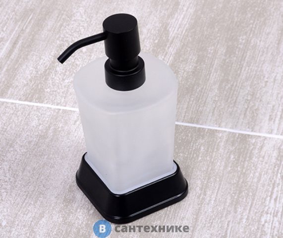 Дозатор для жидкого мыла WasserKRAFT Amper K-5499 Black, 300 ml металл, матовое стекло, покрытие Soft-touch