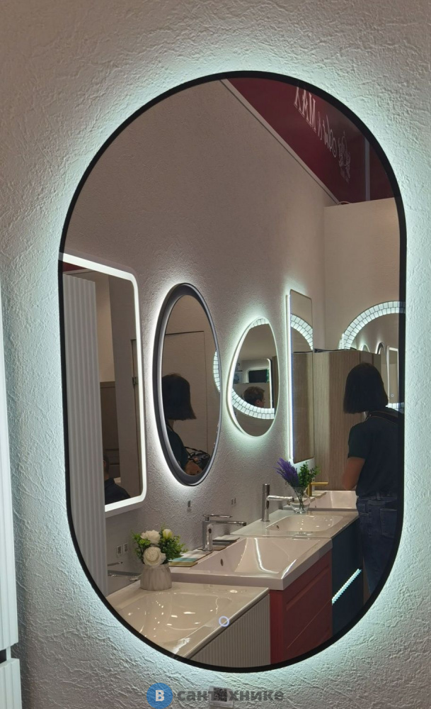 Зеркало ART&MAX Torino Nero AM-Tor-600-1000-DS-Nero с подсветкой